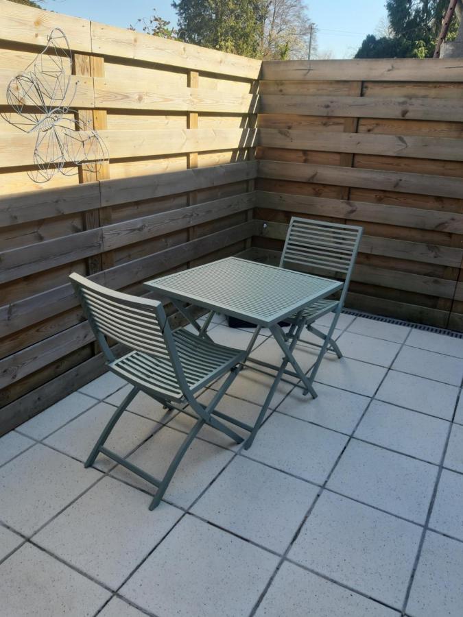 Gite Le Pt'I Baillis Nismes Exterior photo
