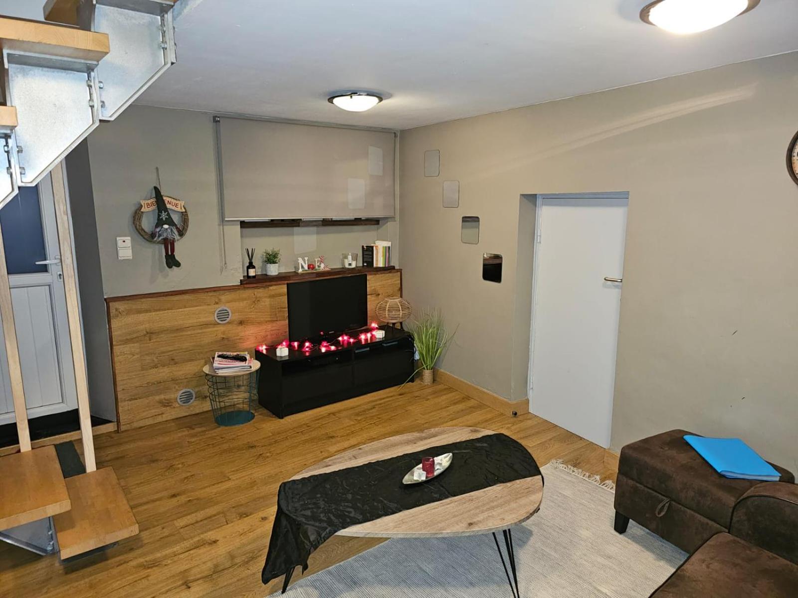 Gite Le Pt'I Baillis Nismes Exterior photo