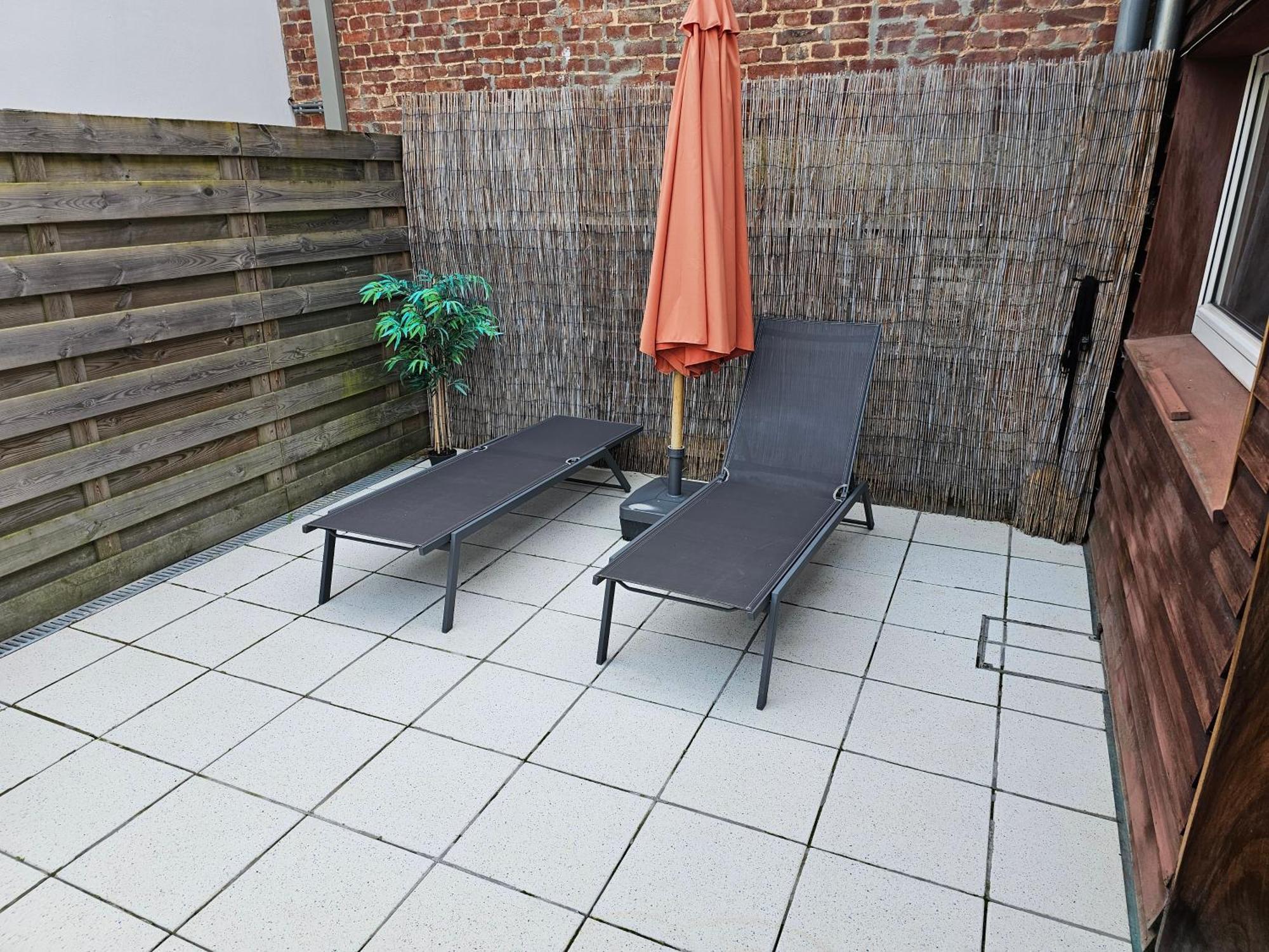 Gite Le Pt'I Baillis Nismes Exterior photo